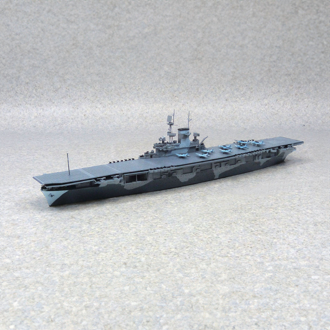 Model Ship - 1/700 American Aircraft Carrier USS Wasp