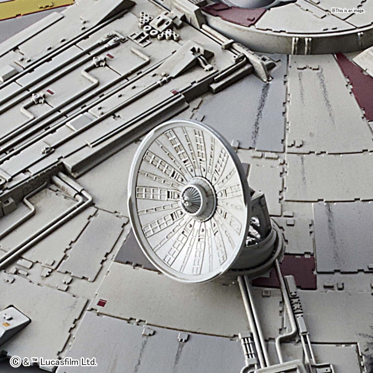 Star Wars: Millennium Falcon Model Kit (Rise of Skywalker) 1/144 Scale
