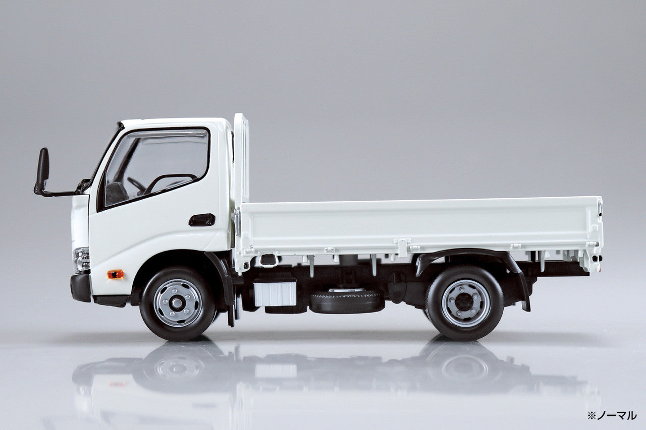 Hino Dutro Model Kit - White
