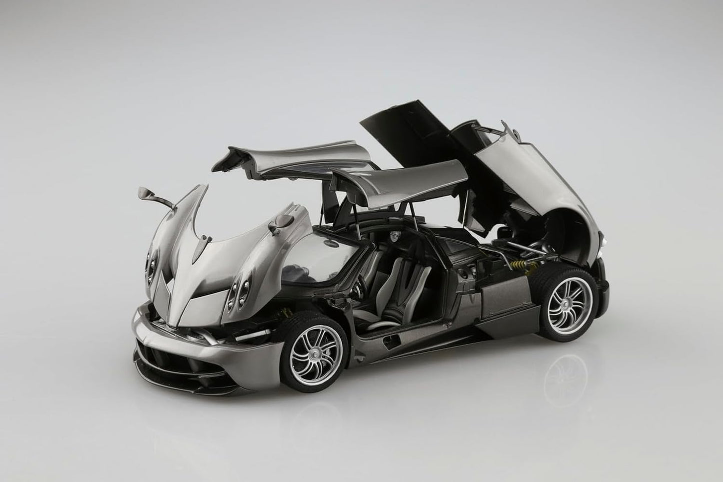 Pagani Huayra '12 Model Kit