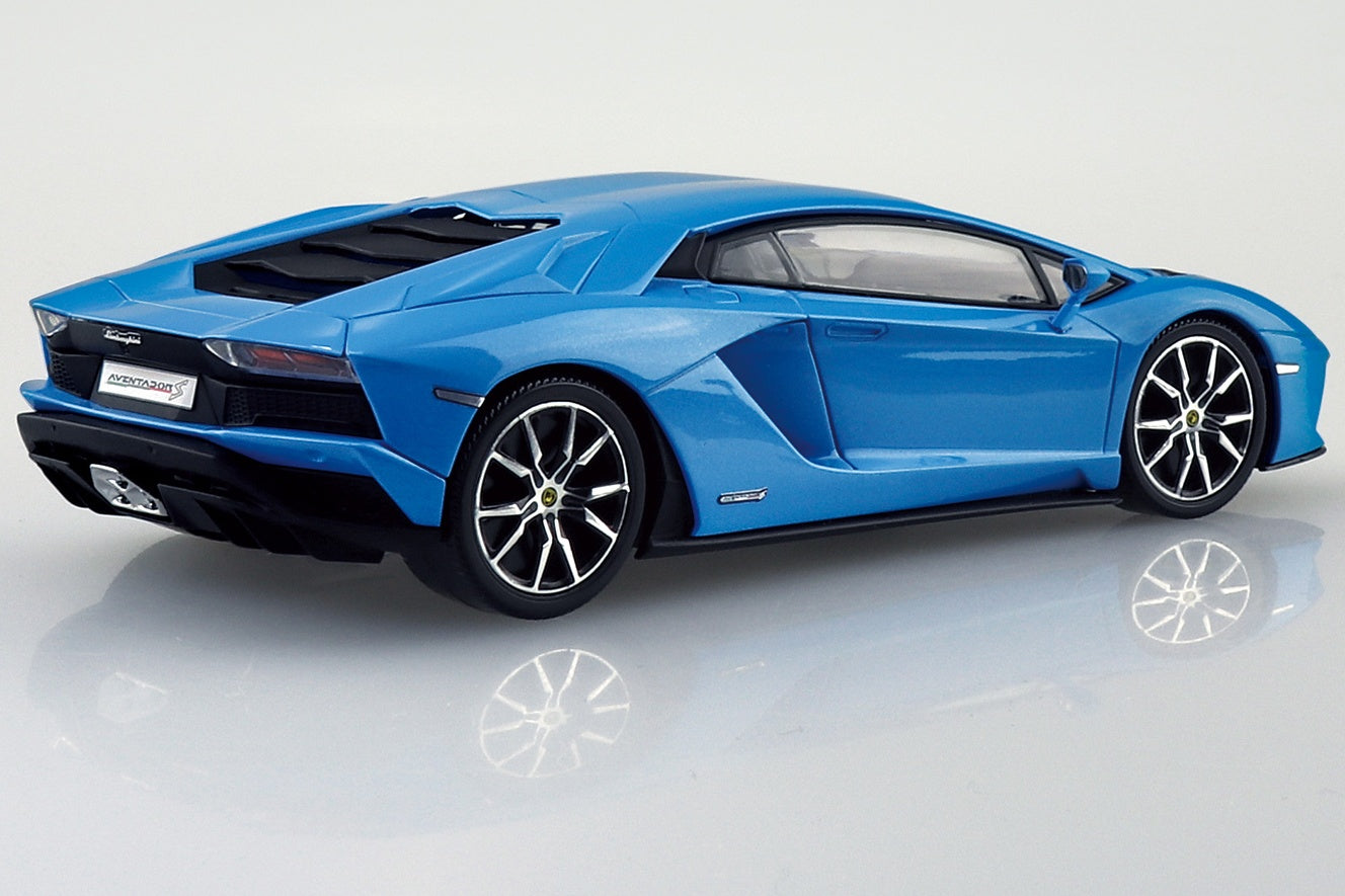 Lamborghini Aventador S Model Kit - Pearl Blue