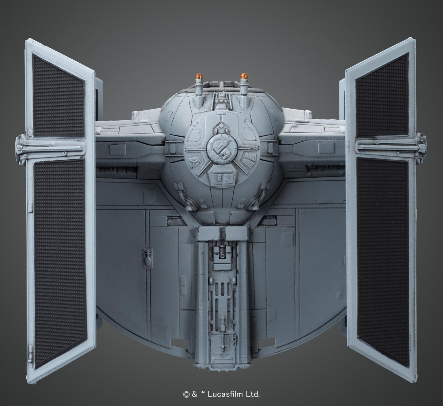 Star Wars:  Tie Advanced x1 1/72 Scale